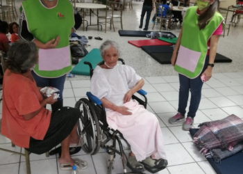 Alcalde de Cadereyta Jiménez recorre zonas afectadas por Hanna