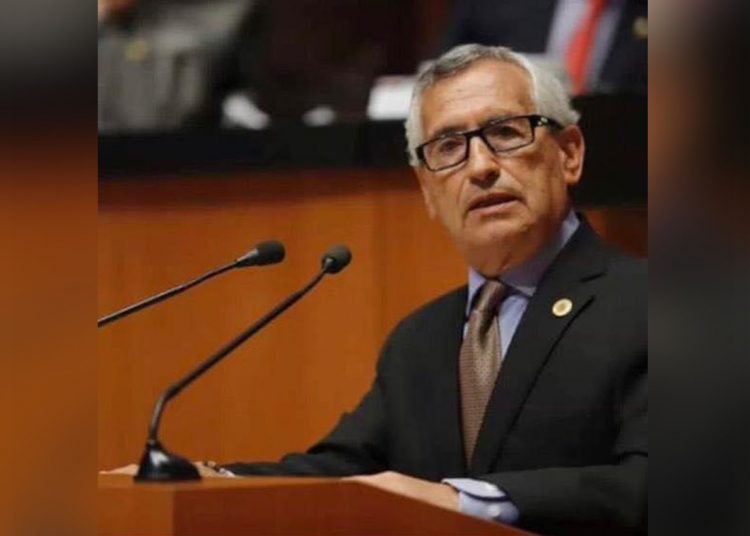 Diputado pide a municipios y congresos locales rindan homenaje a fallecidos por Covid-19 y al personal del Sector Salud