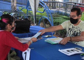 Alcaldía Benito Juárez entrega apoyo económico a negocios