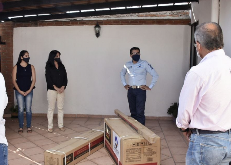 Avanza entrega de calentadores solares en Corregidora
