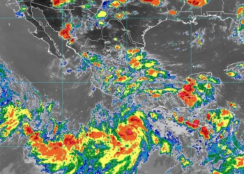 Genevieve se intensifica a Huracán categoría 1