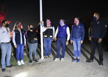 Corregidora amplía alumbrado de Puerta de San Rafael y Taponas