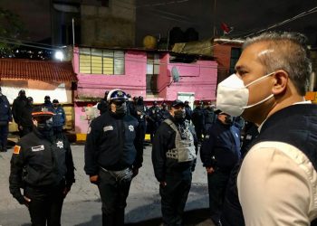 Fernando vilchis enfrenta de madrugada a la delincuencia