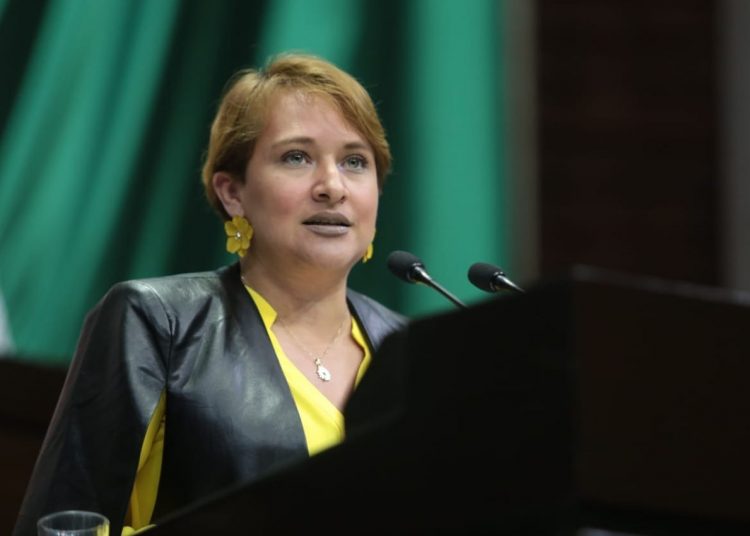 Pide diputada respetar ley para renovación de la Mesa directiva