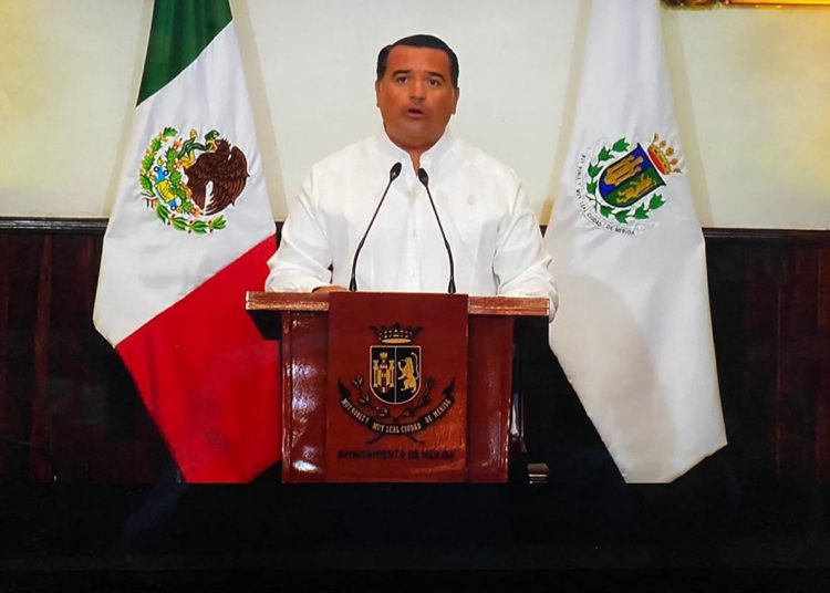 Renan Barrera rindió su segundo informe de gobierno