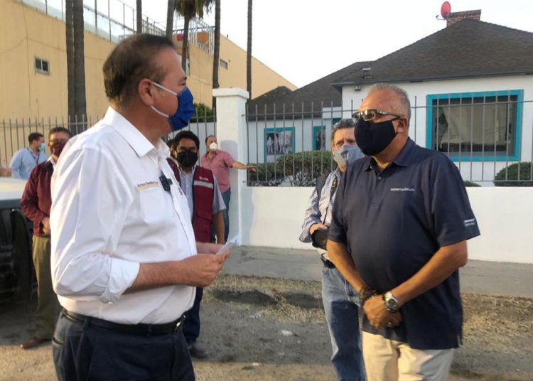Arturo González supervisa bacheo en colonia Dávila