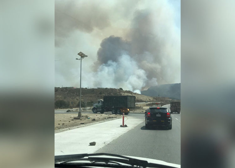Bomberos de Tijuana atienden incendio en fraccionamiento