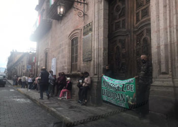 Integrantes de la CNTE piden a AMLO escuche sus exigencias