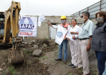 Antonio Villalobos Adán da banderazo para colocación de sistema de agua potable en Cuernavaca