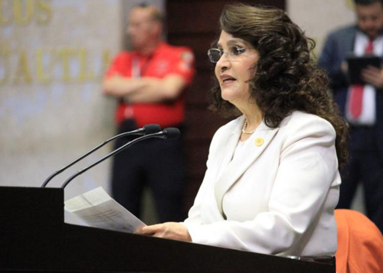 Dolores Padierna señala caso Iguala como declive de EPN