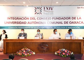 Se inaugura la (UACO) en Santa María Tlahuitoltepec