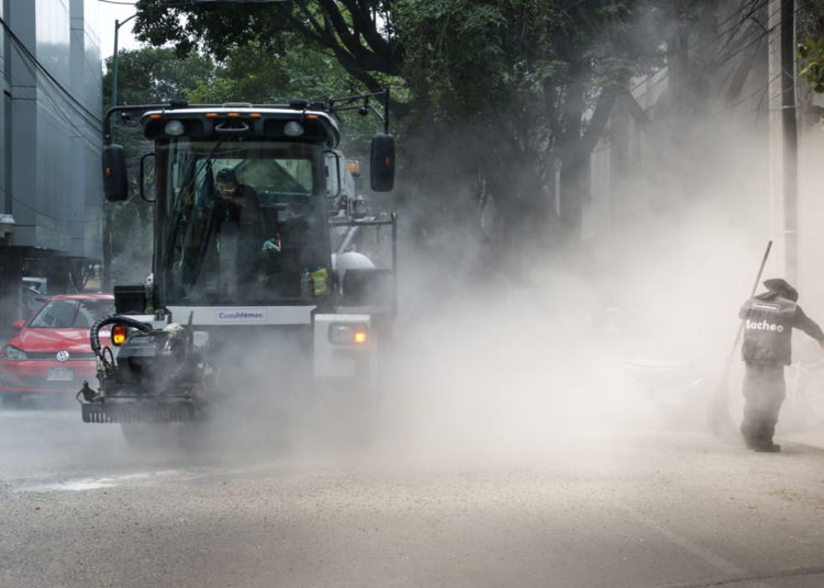El alcalde de Cuauhtémoc presume su programa de bacheo