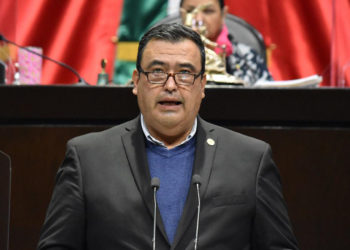 diputado propone que padres de niños con cáncer sean beneficiarios de programas sociales