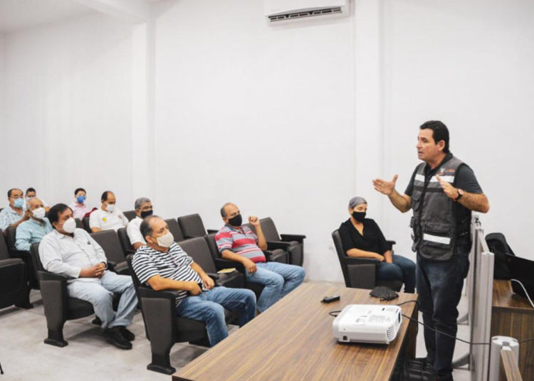 Taxistas se suman a modelo de justicia cívica