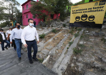 Adrián De La Garza inaugura el "Sendero Seguro" en la colonia CROC