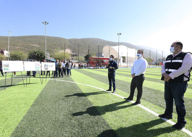 Adrián de la Garza señalo realización de obra pública a diferencia de otras administraciones