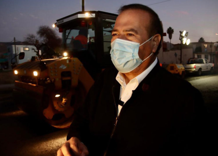 Arturo Gonzalez, supervisa obras en playas de tijuana