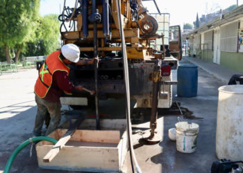 Ayuntamiento realiza estudio geológico por hundimientos en primaria