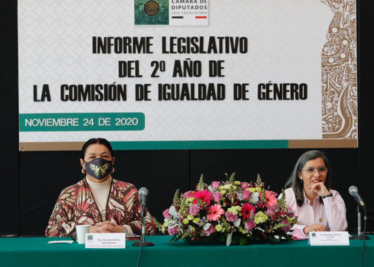 Dulce María Sauri Riancho celebra la equidad en candidaturas