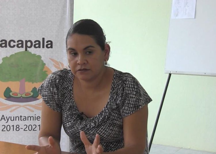 Alcaldesa advierte que el presupuesto de Zacapala es una miseria