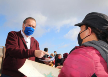 Arturo González reitera apoyo a familias tijuanense afectadas por incendios