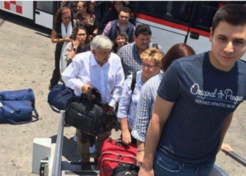 En cuarentena, tripulación de vuelo donde viajó López Obrador