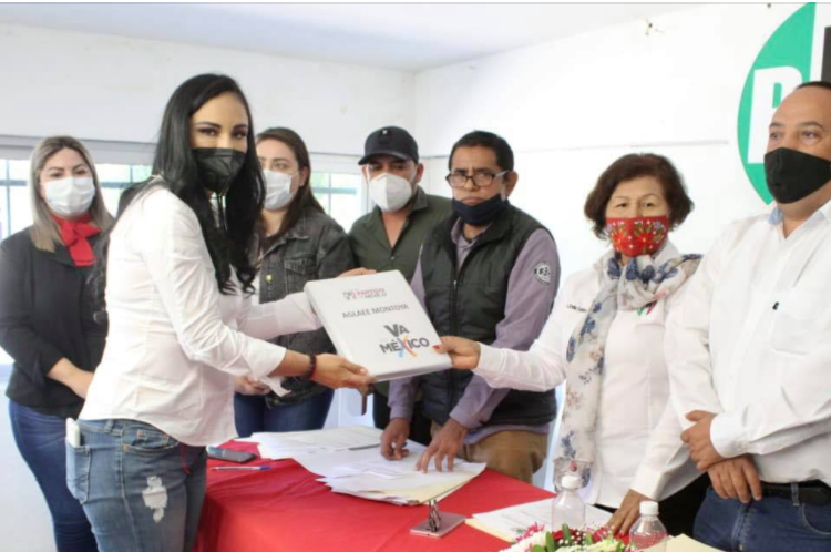 Aglaee Montoya Martínez va por la reelección en Angostura