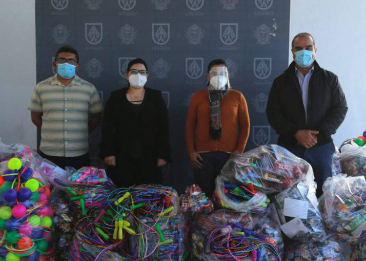 Jorge-Salum-Durando-Juguetes-Aguinaldos