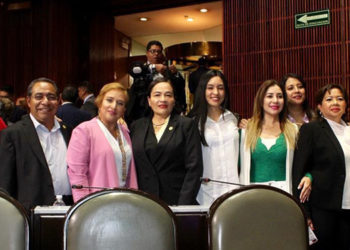 PRD-Estadio-Guacamayas-Palenque-Pío-López-Obrador-Contrato