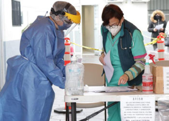 Tijuana-Personal-Salud-Vacuna-COVID-19