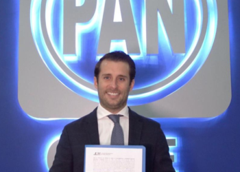 Se registra Bingen Rementería como precandidato a alcaldía de Veracruz