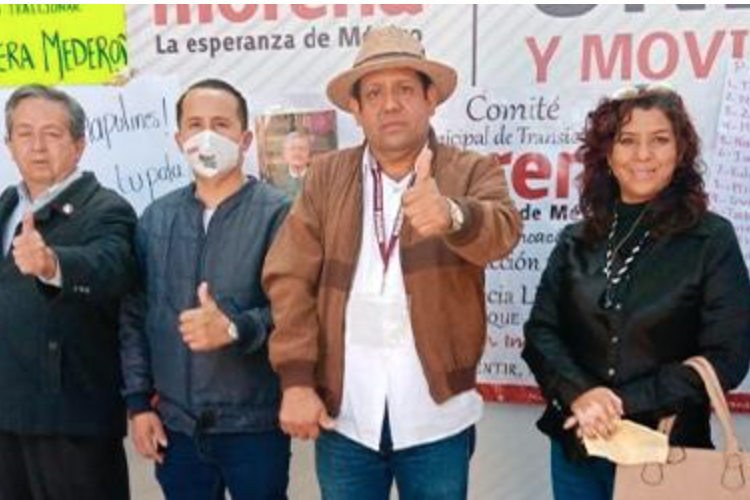 Usa Bertha Luján a sus huestes para presionar a Delgado