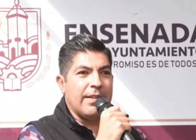 Alcalde de Ensenada va por la reelección