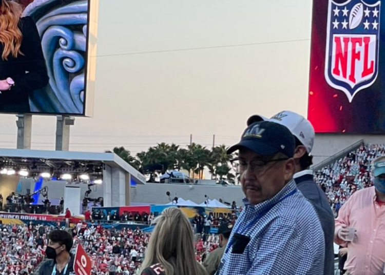 Cesa Edomex a funcionario de Salud que asistió al Super Bowl