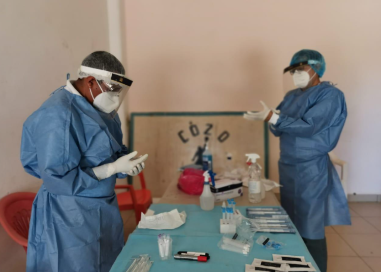 Atienden brote de Covid en Santa María Tonameca, Oaxaca