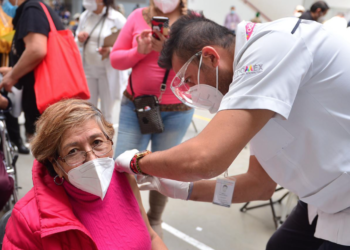 Vacunación a adultos de Ecatepec durará tres semanas