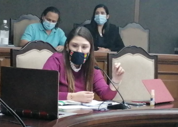 Regidora de Monterrey renuncia al PRI