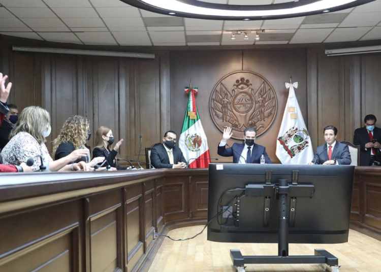 Aprueban separación definitiva de la Alcaldía a Adrián de la Garza