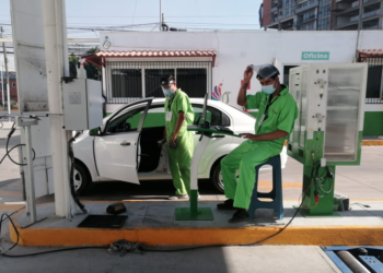 Ajustan horarios de verificación vehicular en Estado de México