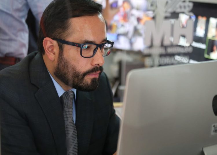 Va candidatura de Romo a la MH, Consejo General del INE la avala