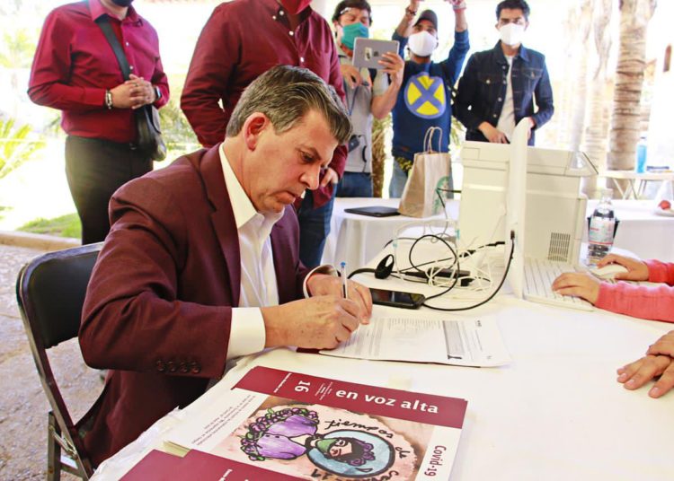 Se registra Ricardo Sheffield para alcaldía de León