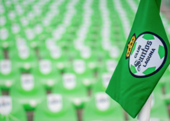 Evalúan regreso de aficionados al Estadio Corona