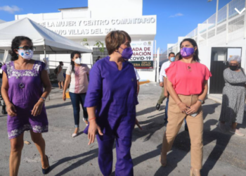 Alcaldesa de Solidaridad celebra repuesta de habitantes ante vacunación contra el COVID-19