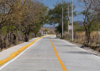 Fortalecen vías de comunicación en el Estado de México