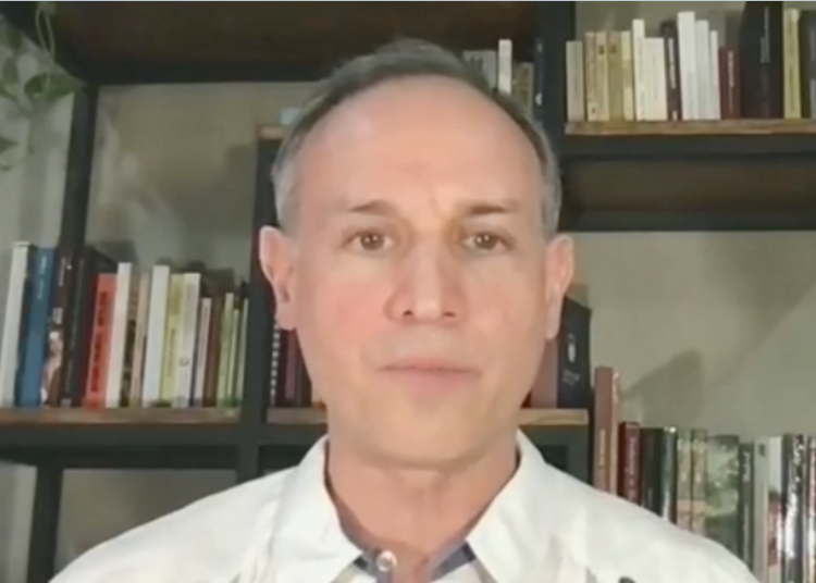 Reaparece López-Gatell en conferencia virtual, aún es positivo a Covid