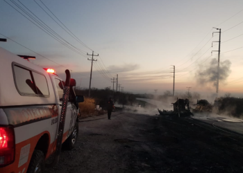 Explosión de pipa en Salinas Victoria, Nuevo León, deja 12 muertos