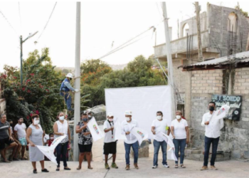 Edil de Zihuatanejo extiende red de alumbrado público