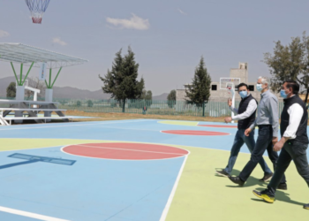 Del Mazo entrega modernización de unidad deportiva de Amecameca