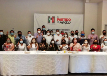 Mario Moreno Arcos se reúne con priistas de Chilpancingo