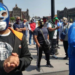 Luchadores se manifiestan frente a Palacio Nacional